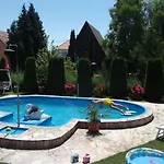 In 19325 Tatil Evi *