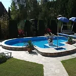 In 19325 Tatil Evi