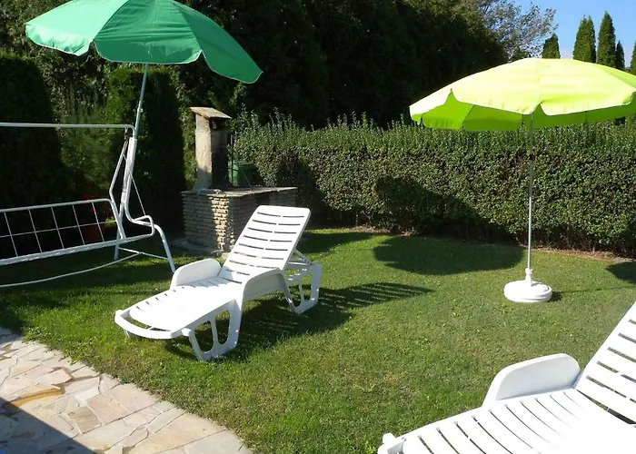 In 19325 Feriehus Balatonmáriafürdő